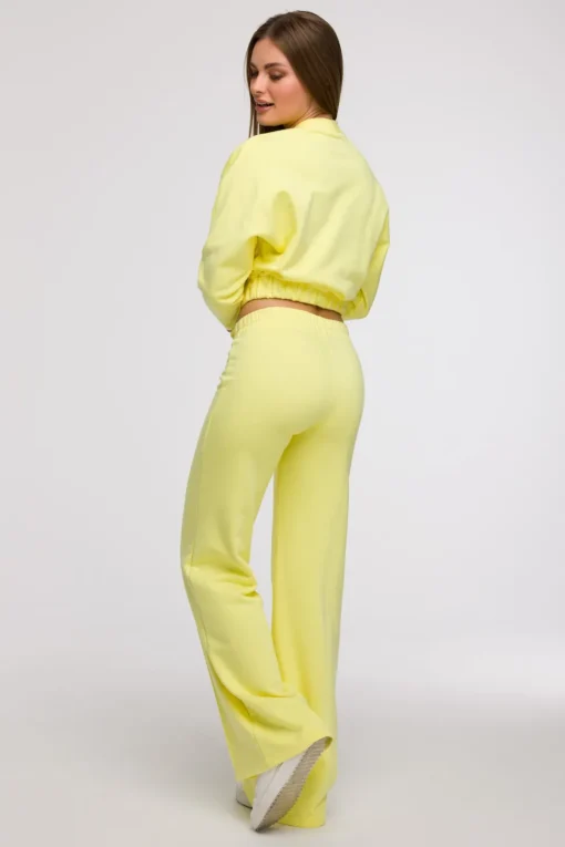 Spodnie dresowe z nogawkami typu wide leg - cytrynowe