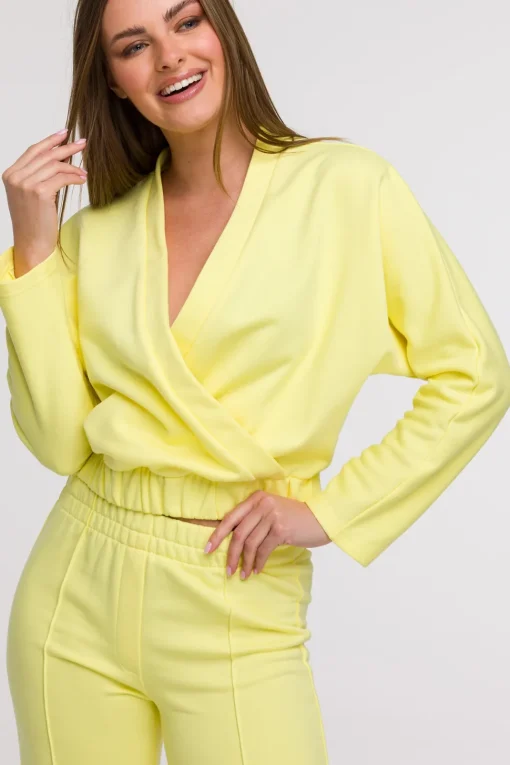 Spodnie dresowe z nogawkami typu wide leg - cytrynowe
