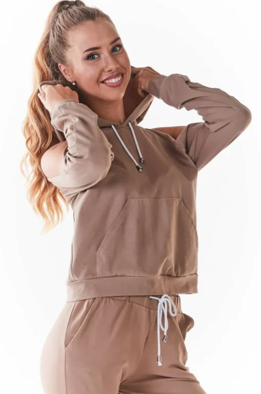 Stylowa bluza z wycięciami na ramionach - beżowa