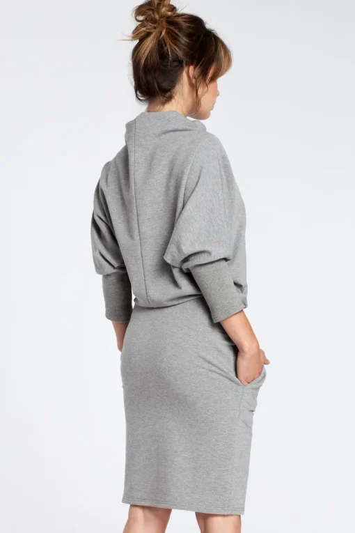 Stylowa sukienka mini z rękawami kimono - szara