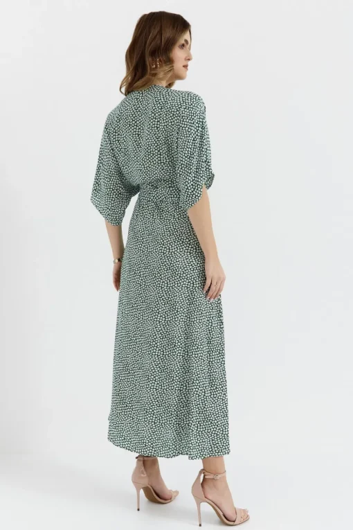 Sukienka maxi wiązana w pasie - model 1