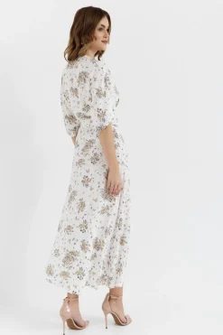 Sukienka maxi wiązana w pasie - model 3