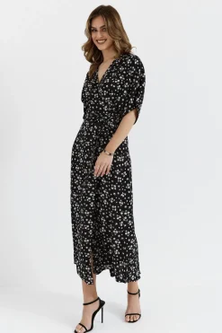 Sukienka maxi wiązana w pasie - model 8