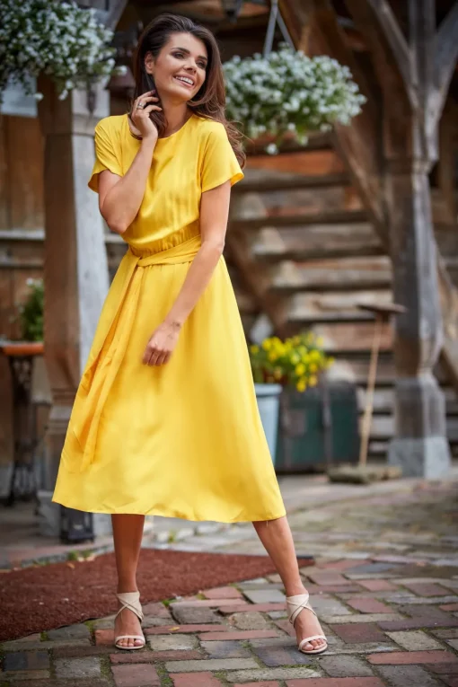 Sukienka midi z rękawem kimono - żółta