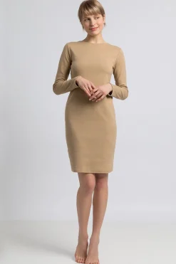 Sukienka mini z wycięciem na plecach - cappuccino