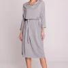 Sukienka oversize z paskiem w talii - szara