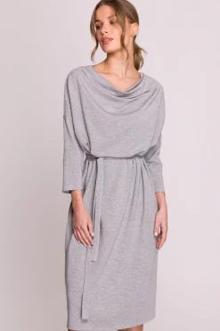 Sukienka oversize z paskiem w talii - szara