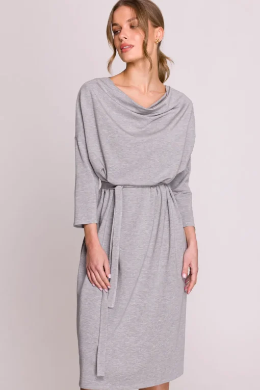Sukienka oversize z paskiem w talii - szara