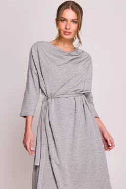 Sukienka oversize z paskiem w talii - szara