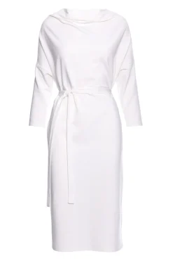 Sukienka oversize z paskiem w talii - ecru