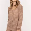 Sweter ażurowy w warkocze – mocca