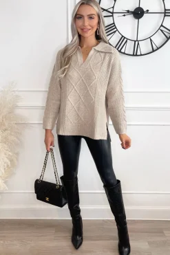 Sweter damski z kołnierzykiem - beżowy