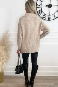 Sweter damski z kołnierzykiem - beżowy