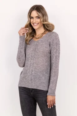 Sweter damski z warkoczami – szary