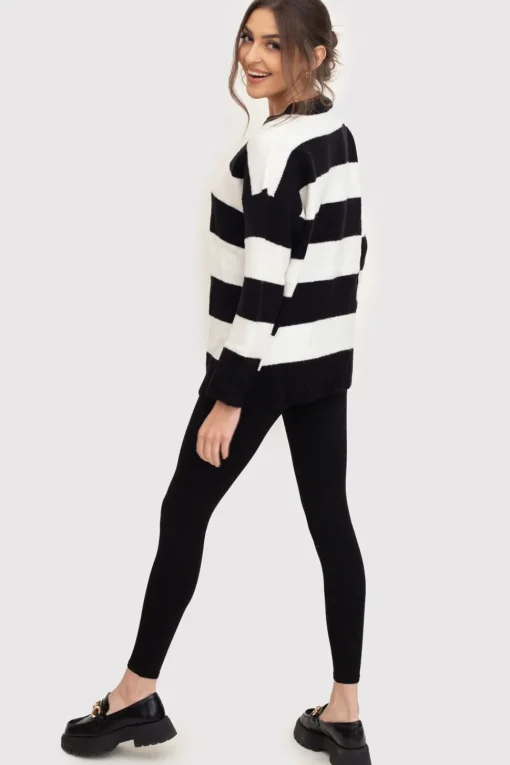 Sweter w pasy z dekoltem V - czarny