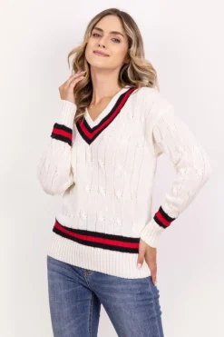 Sweter z ozdobnym dekoltem w serek - ecru-czerwony