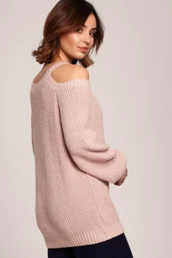 Sweter z wycięciami na ramionach - różowy