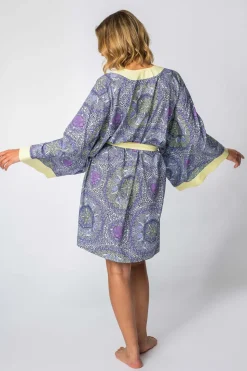 Szlafrok o kroju kimono z nadrukiem - model 1