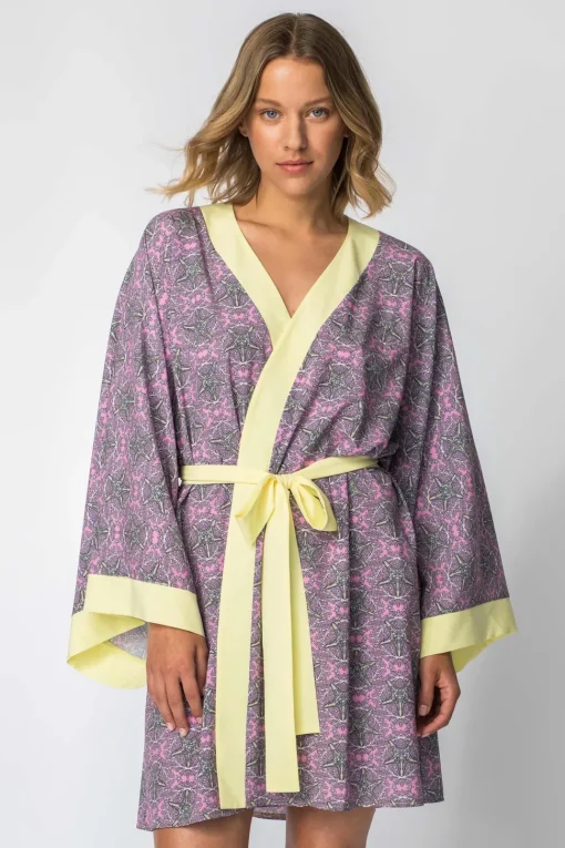 Szlafrok o kroju kimono z nadrukiem - model 2