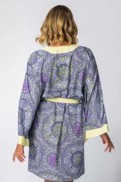 Szlafrok o kroju kimono z nadrukiem - model 1