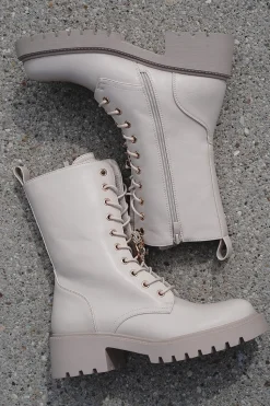 Sznurowane buty Blair - beżowe