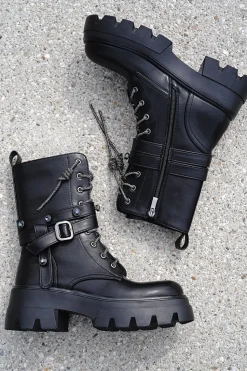 Sznurowane buty na platformie Nikki - czarne