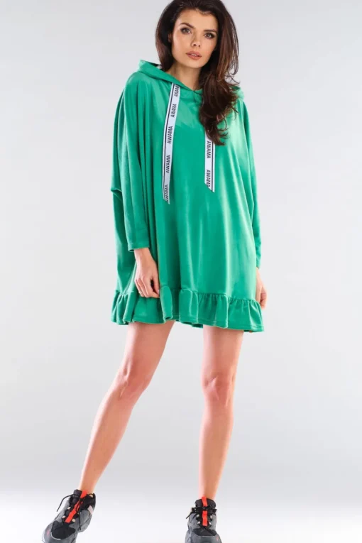 Welurowa bluza oversize z falbanką - zielona