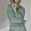 Welurowa bluza z kapturem - miętowa