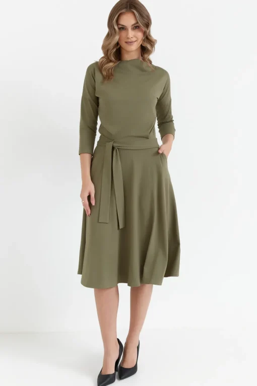 Wiskozowa sukienka rozkloszowana z paskiem – khaki