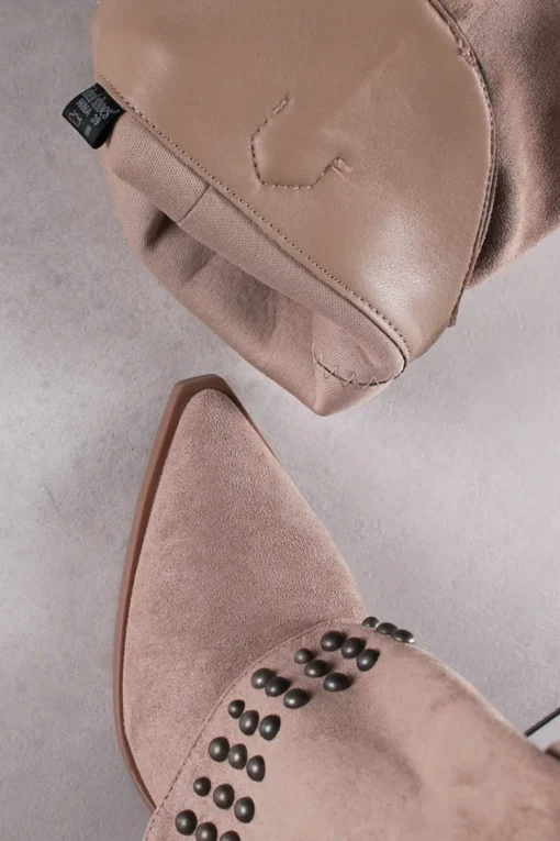 Zamszowe wysokie buty z ćwiekami Allie - brązowe