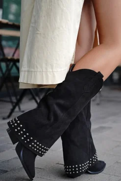 Zamszowe wysokie buty z ćwiekami Allie - czarne